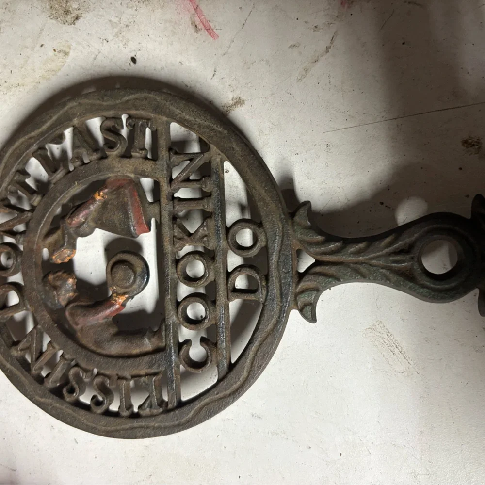 Wilton Cast Iron Wall Decor Trivet in Aged Vintage